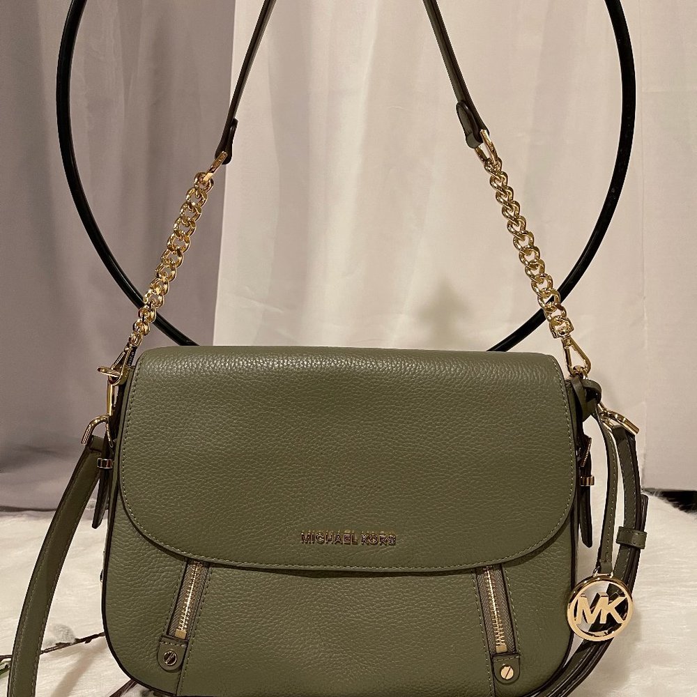 Michael Kors Bedford Legacy Medium Flap Shoulder Bag